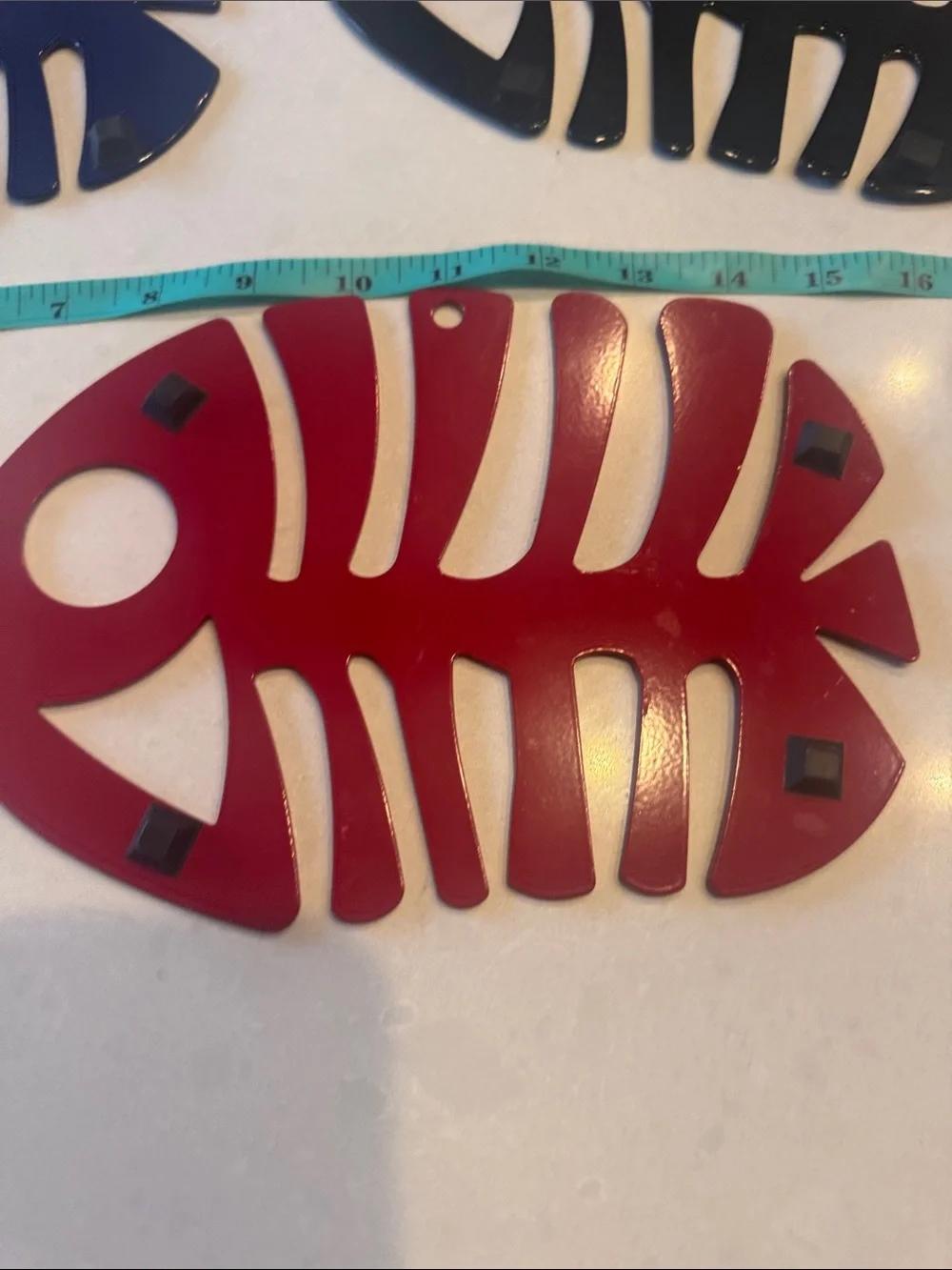 Decorative Fishbone Aquarium trivets - Red, Blue, Black